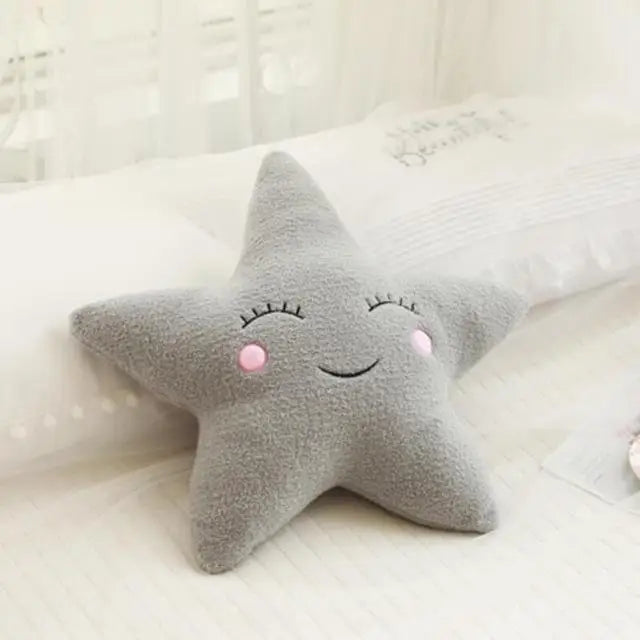 Coussin en peluche doux en forme de nuage
