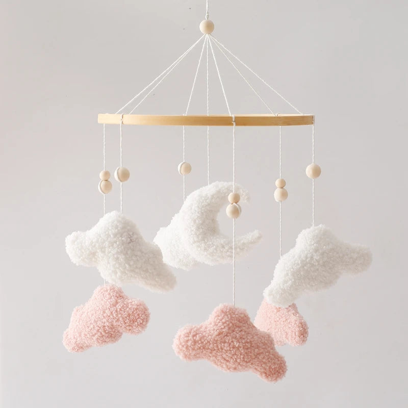 Mobile en bois pour berceau de bébé