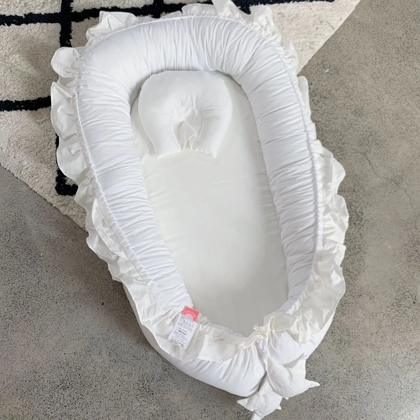 Cocon bebe amovible tout blanc