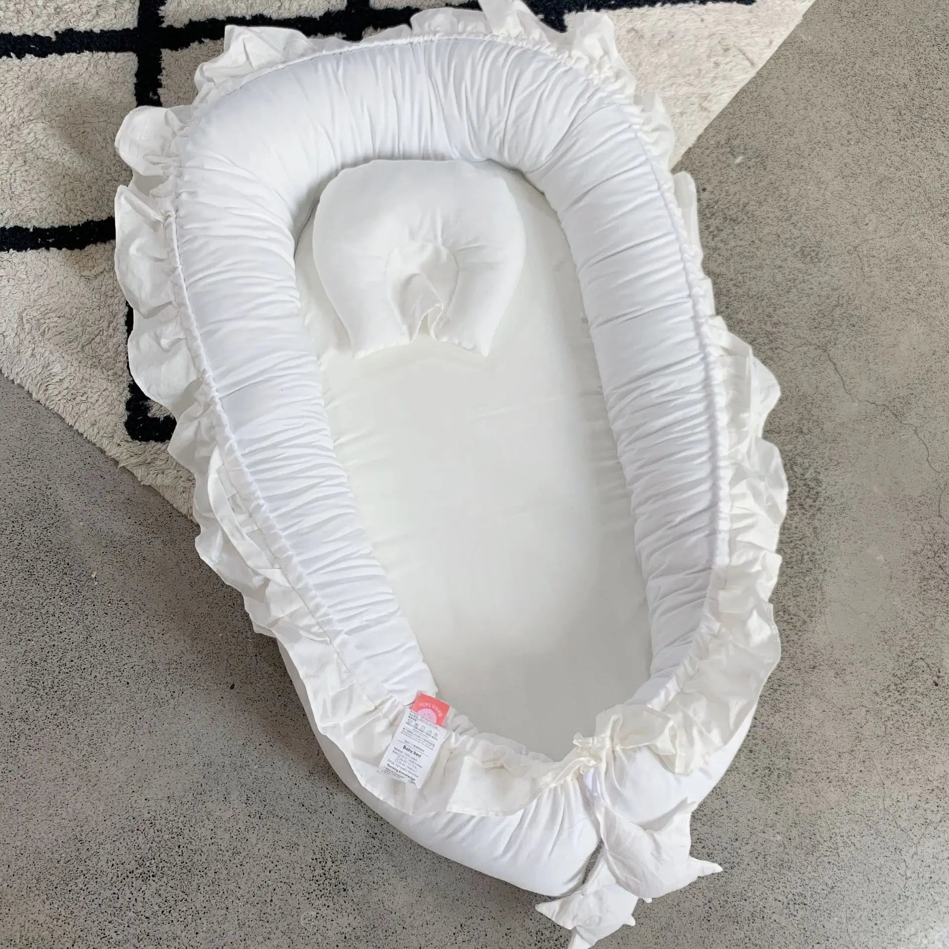 Cocon bebe amovible tout blanc