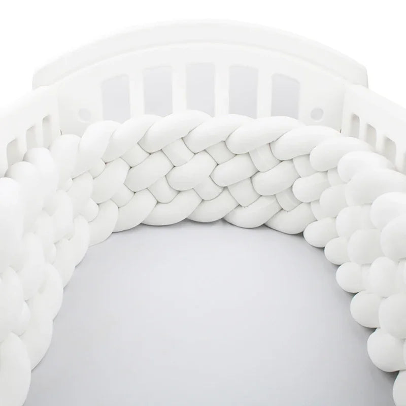 Contour de lit de bébé ultra-confortable blanc éclatant - idealechambredebb.com