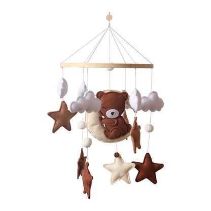 Mobile en bois pour berceau de bébé