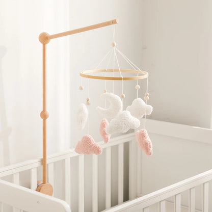 Mobile en bois pour berceau de bébé