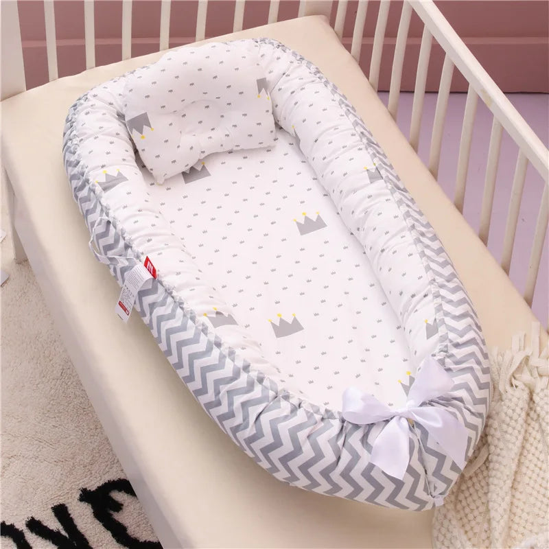 Réducteur de lit bébé 85x50cm