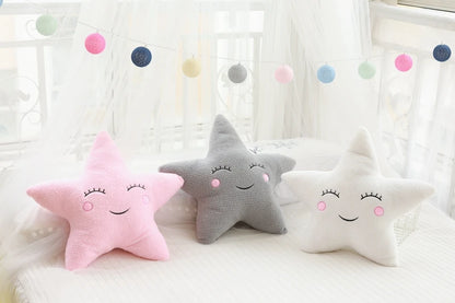 Coussin en peluche doux en forme de nuage