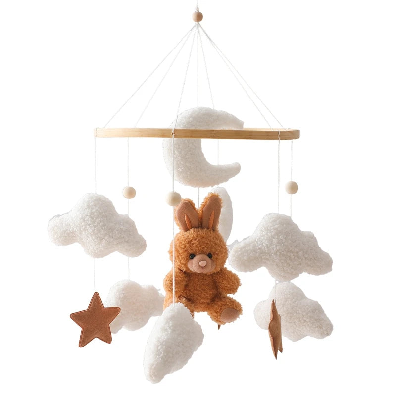 Mobile en bois pour berceau de bébé