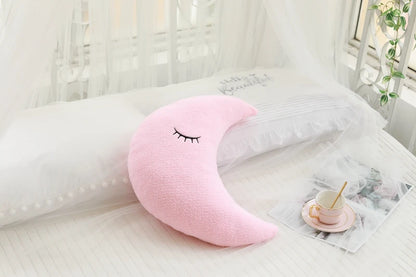 Coussin en peluche doux en forme de nuage
