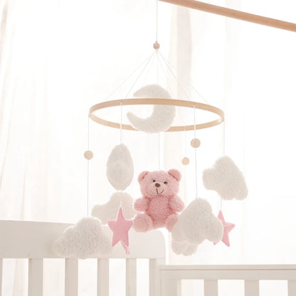 Mobile en bois pour berceau de bébé