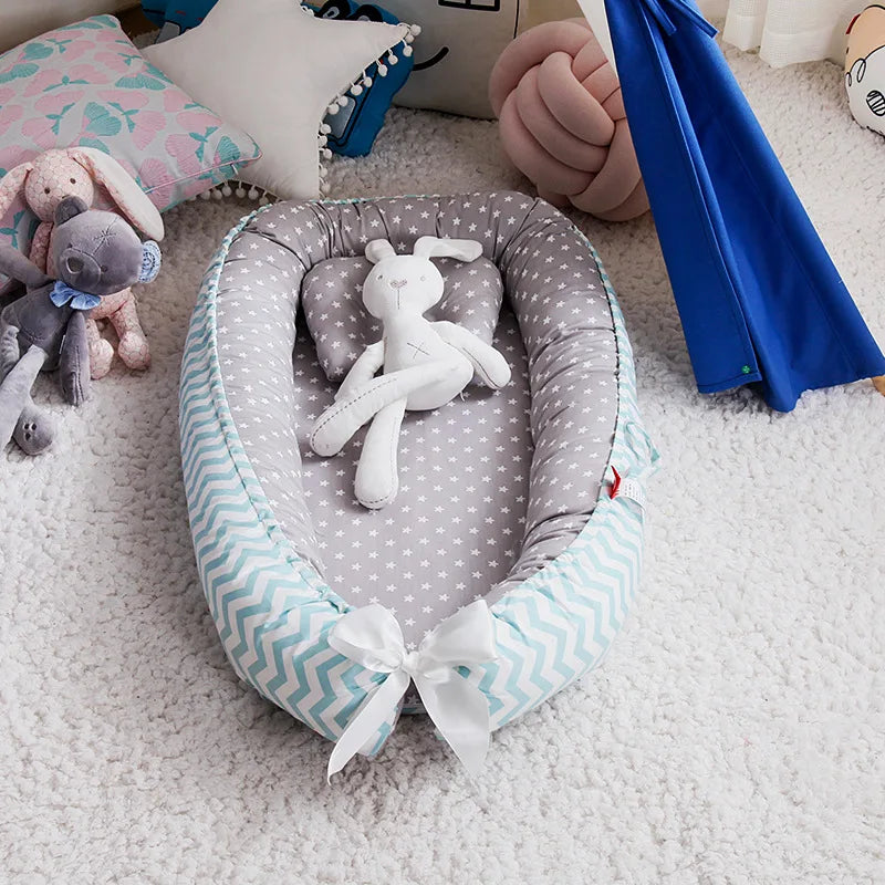Réducteur de lit bébé 85x50cm