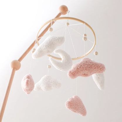 Mobile en bois pour berceau de bébé