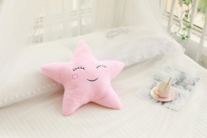 Coussin en peluche doux en forme de nuage