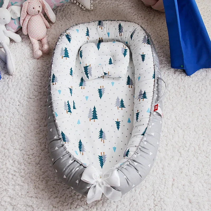Cocon bebe amovible gris blanc sapins