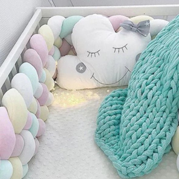 Belle Tresse de lit pour votre bébé - Chambre de Bébé Idéale