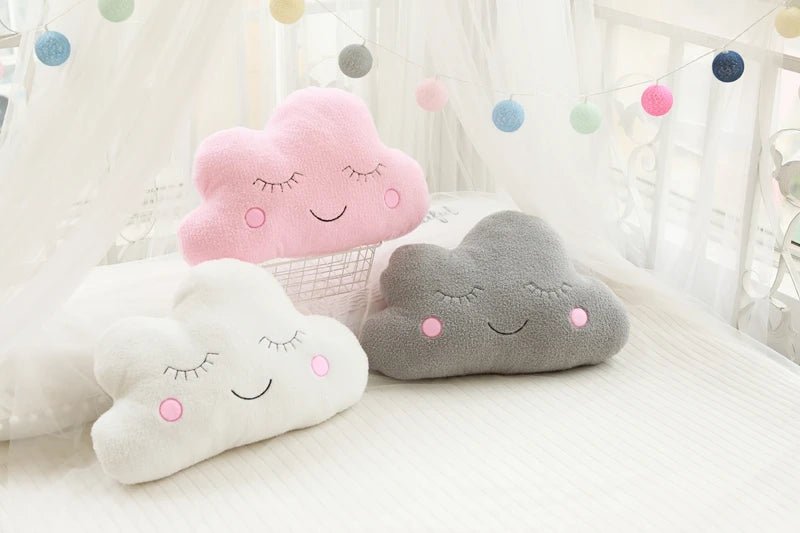 Coussin en peluche doux en forme de nuage - Chambre de Bébé Idéale