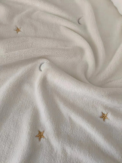 Couverture en flanelle pour bébé - Chambre de Bébé Idéale