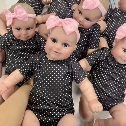 Poupée bébé magnifique - Chambre de Bébé Idéale